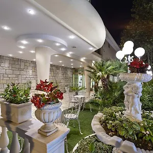 4* Hotel Ariminum