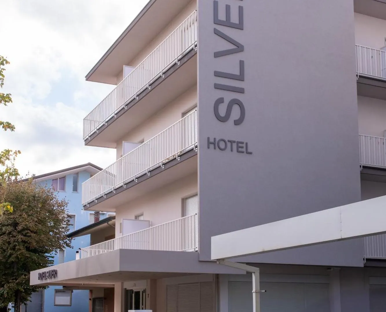 Hotel Silver contacts